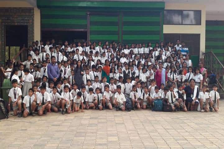 Angadi International School-Picnic