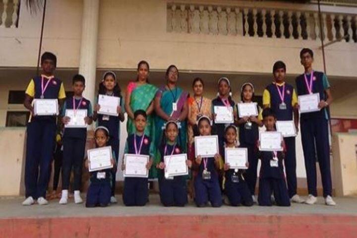 Atreya Vidyaniketan-Prizes2