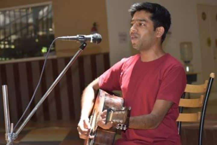 Auro Mirra International School-Singing