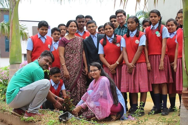 B B Hanji International School-Tree Plantation