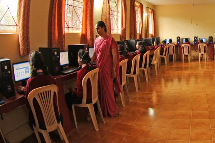 Bhartiya Vidya Bhawan Kodagu Vidyalaya-Computer Lab