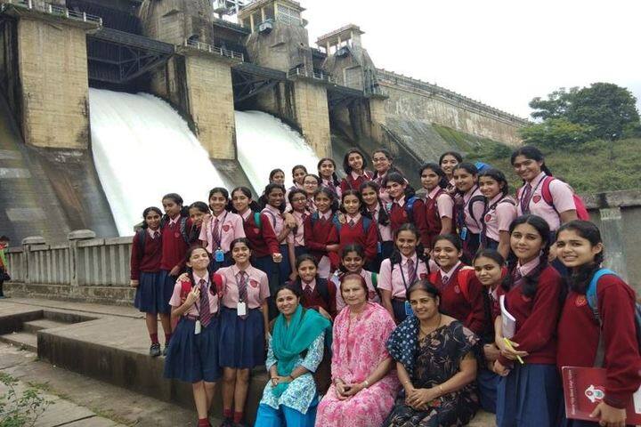 Bhartiya Vidya Bhawan Kodagu Vidyalaya-Field Trip