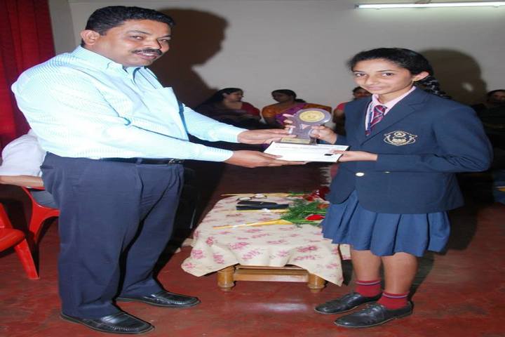 Bhartiya Vidya Bhawan Kodagu Vidyalaya-Prizes
