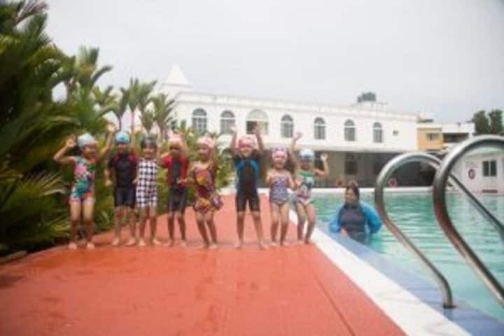 Cambridge School-Swimming Pool