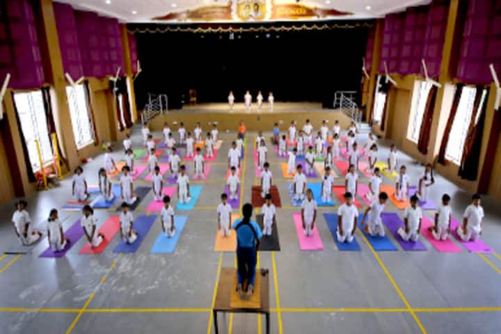 Chitrakoota School-Yoga