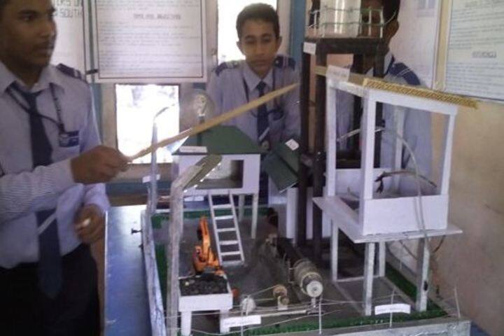 Central Public School-Lab