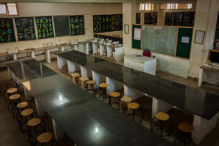 Gear Innovative International School-Biology Lab