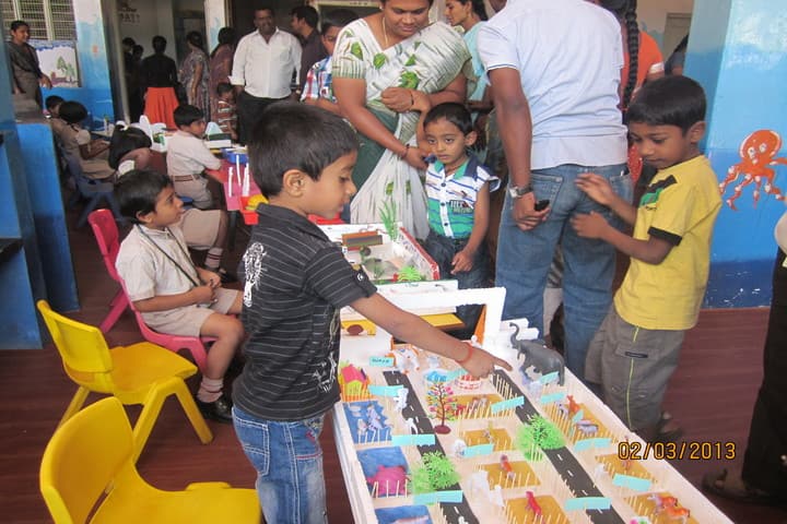 Green Valley English School-School Exhibition