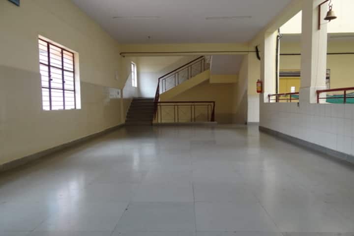 Hal Public School-Corrider
