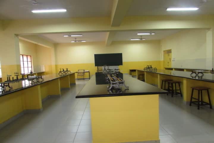 Hal Public School-Science Lab