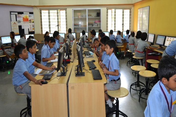 K L E Societys School-Computer Lab