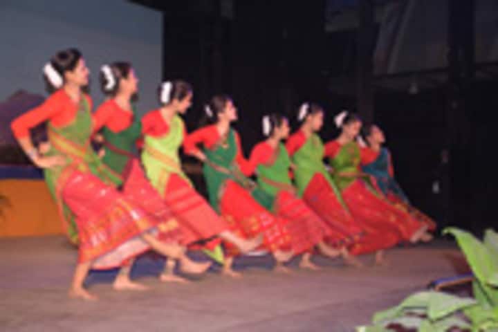 Don bosco school - traditional dance