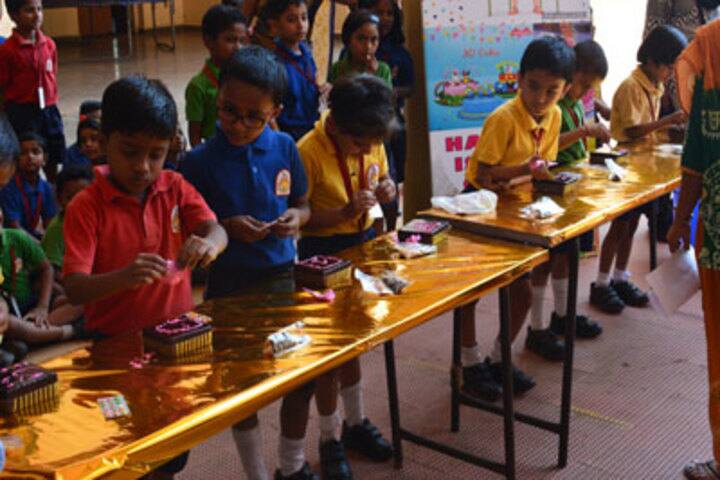K L E Mahadevappanna Munavalli School- Cake Decoration