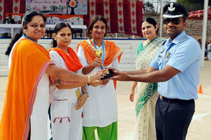 K M V Red Hills High School- Prize Winners