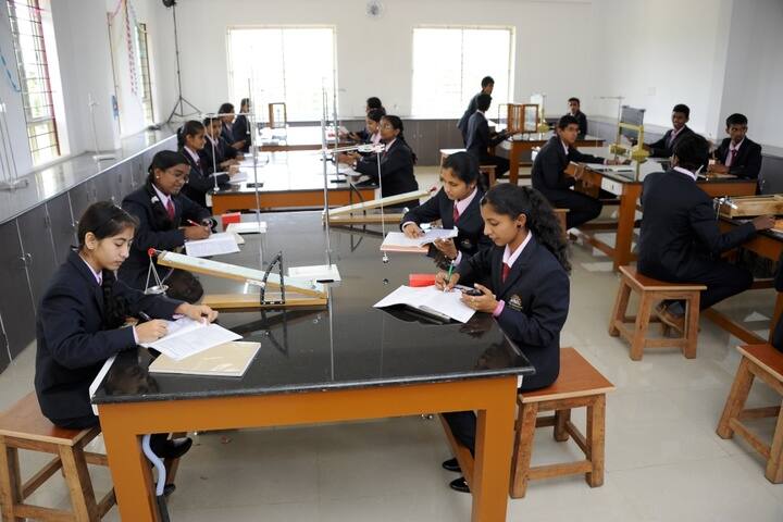 KNC Innovative Global School-Lab