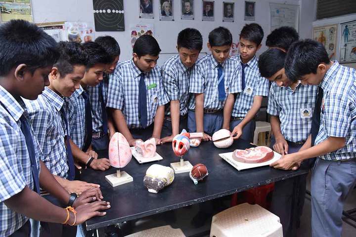 Mahabodhi School-Biology lab