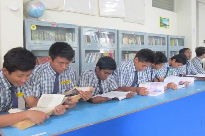 Mahabodhi School-library