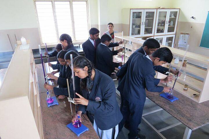 Maitry Vidya Niketan-Chemistry Lab