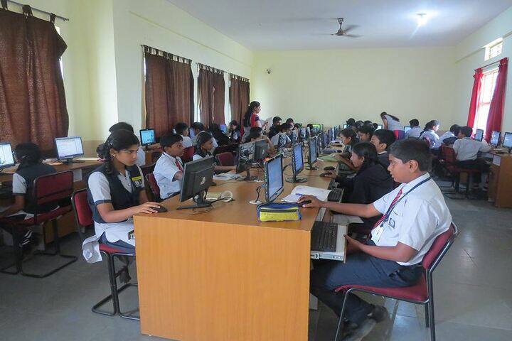 Maitry Vidya Niketan-Computer Lab