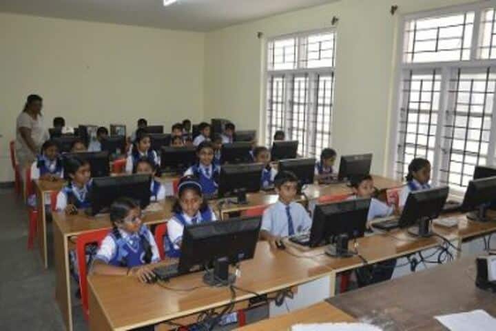 Mandara Jnanadayini School-Computer Lab