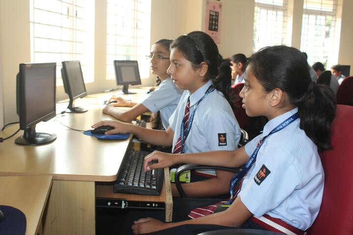 Manipal School-Computer Lab
