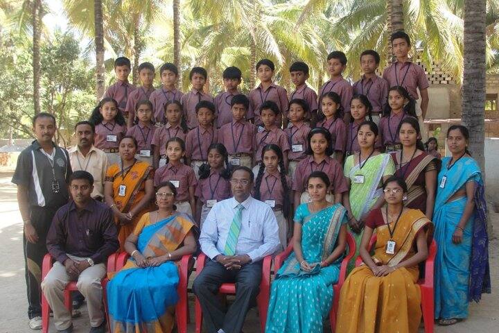 Maruthi Public School-Group Photo