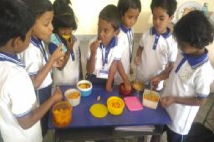 Maruthi Vidyalaya-Mango Day