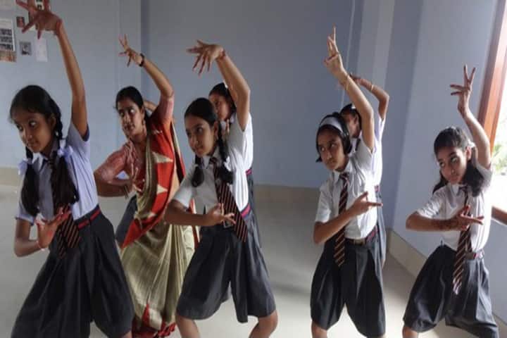Happy Convent School - Dancing Classes