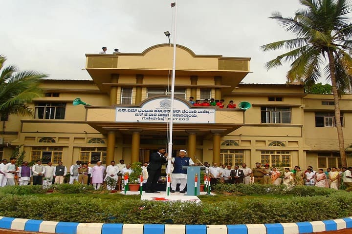PETs Rathi And Kavade International School-Flag Hoisting