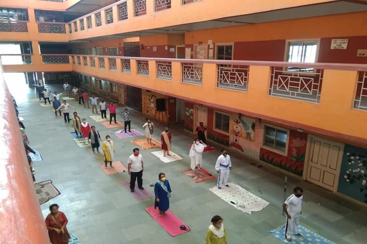 Hindustani Kendriya Vidyalaya-Yoga