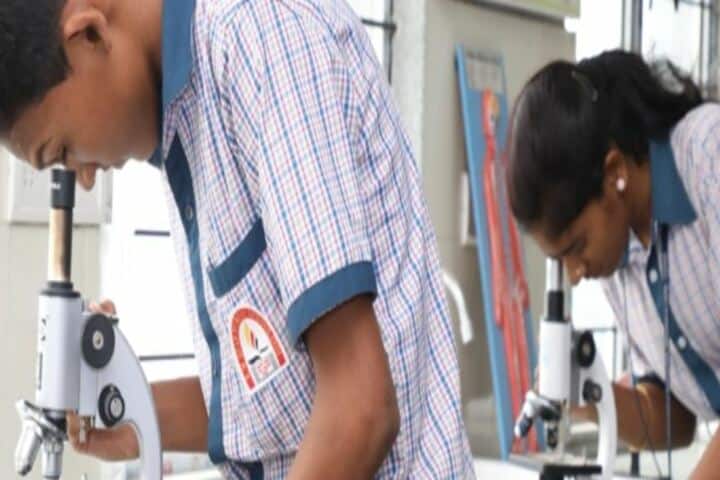R M Shah Public School-Chemistry Lab