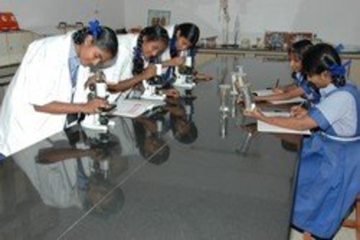 Rashtrothana Vidya Kendra-Biology Lab
