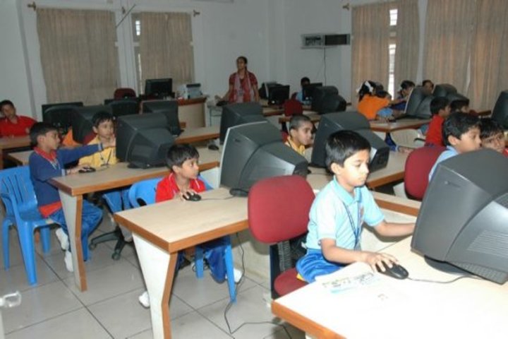 Rashtrothana Vidya Kendra-Computer Lab