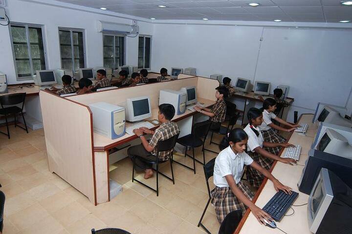 Sandur Residential Composite Junior College-Computer Lab