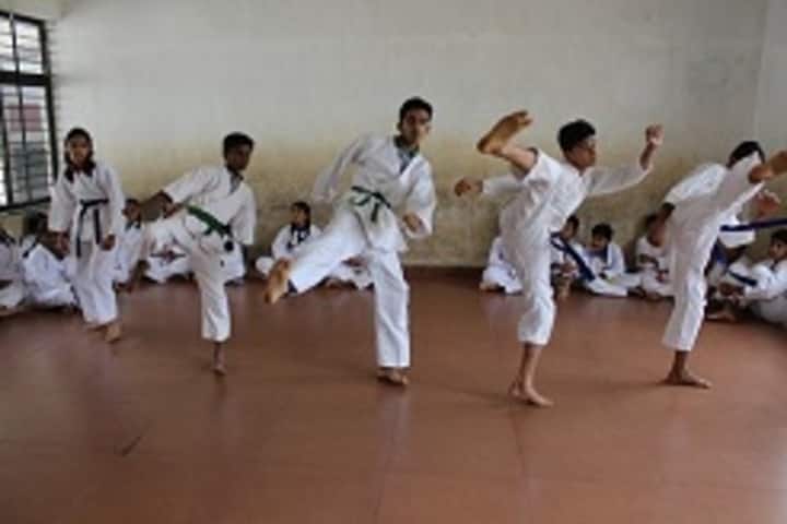 Sanskaar English Medium School-Karate