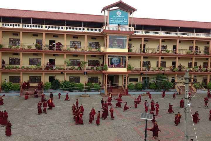 Sera Je Secondary School-Campus