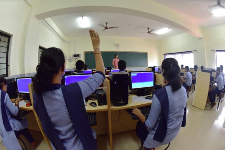 Sharada Vidya Nikethan Public School-Computer-Lab