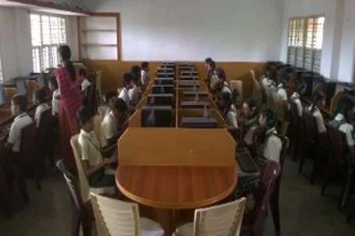 Shikshkarni Central School-Computer Lab