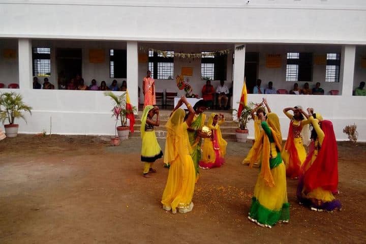 Shri Shankarling Model School-Dance