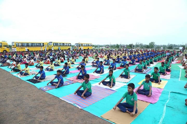 Shri Shankarling Model School-International Yoga Day