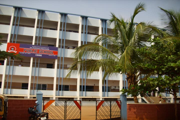 Smt Drakshayani Kalyanshettar Public School-Campus-View