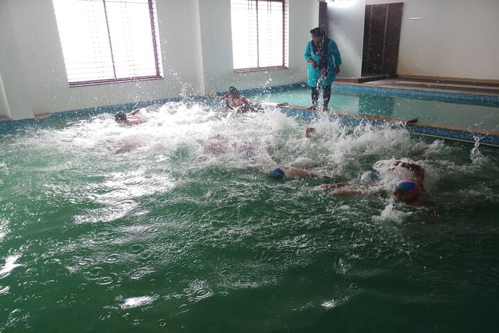 Smt Drakshayani Kalyanshettar Public School-Swimming
