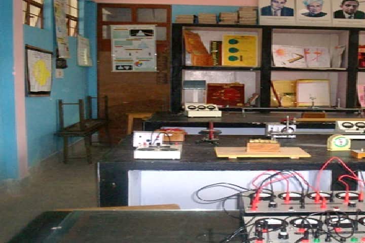 Jawahar Navodaya Vidyalaya-Physics lab