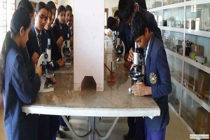 Shree Channamallikarjuna CBSE School-Laboratory