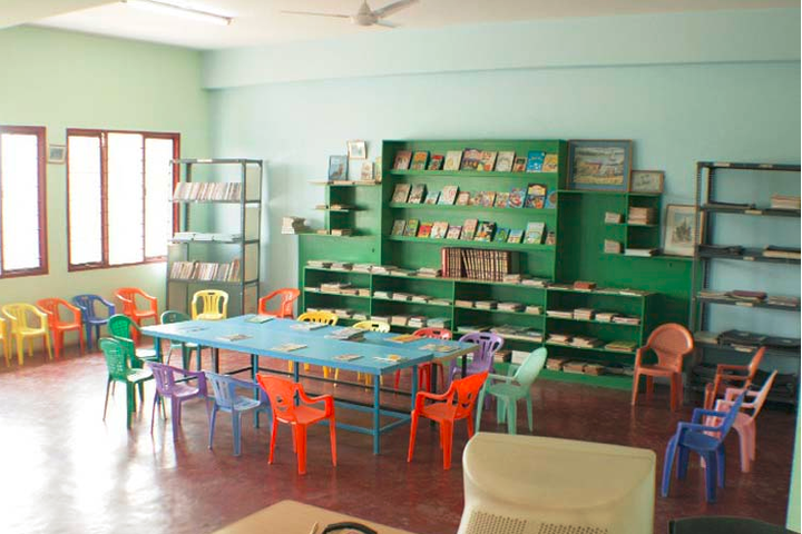 Sree Sharadamba Vidya Niketan-Library
