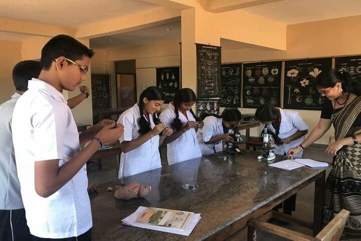 Sri Bhuvandendra Residential School-Lab