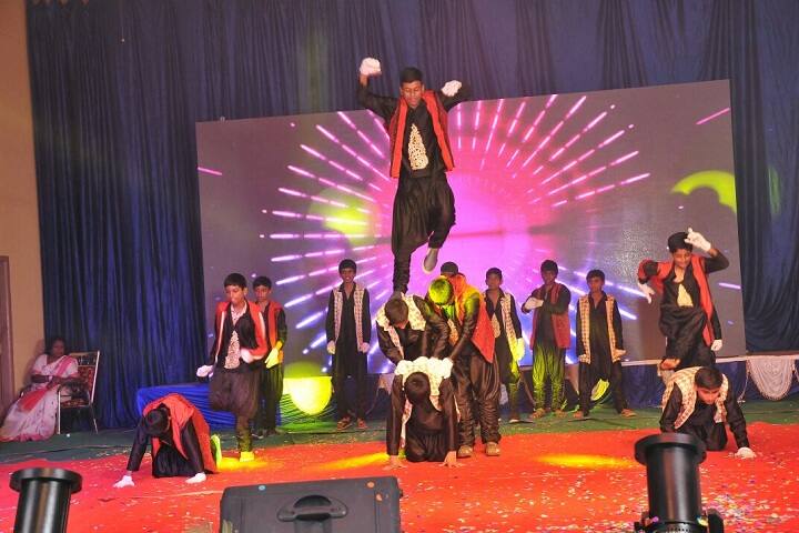 Sri Devaraj Urs Internatonal Residential School-Dance