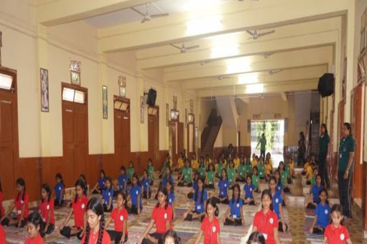 St Agnes School-Yoga