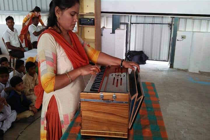 Surabhi Vidyaniketan-Music
