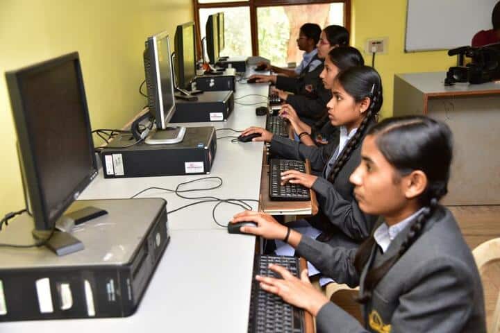 The Manik Public School-Computer Lab